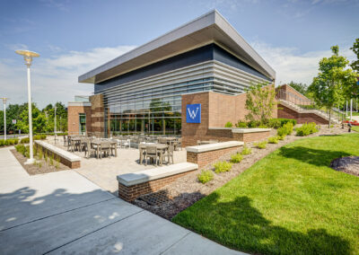 Warren Corporate Center - Hill Amenity Exterior