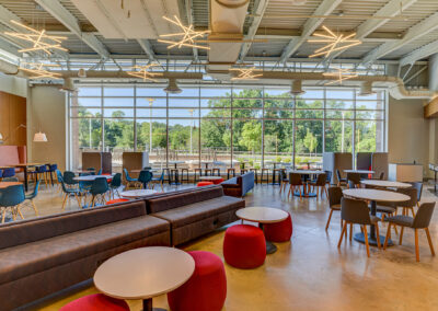 Warren Corporate Center - Hill Amenity Center Cafe